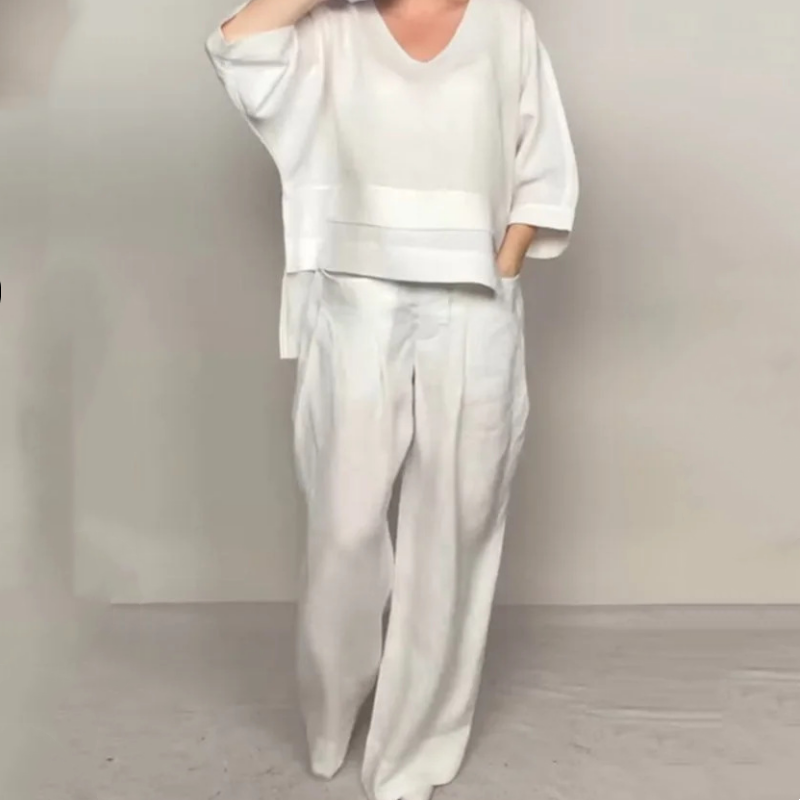 💎 2-piece cotton-linen set with an irregular hem – V-neck top + wide-leg trousers, breathable & effortlessly stylish 🍂👚